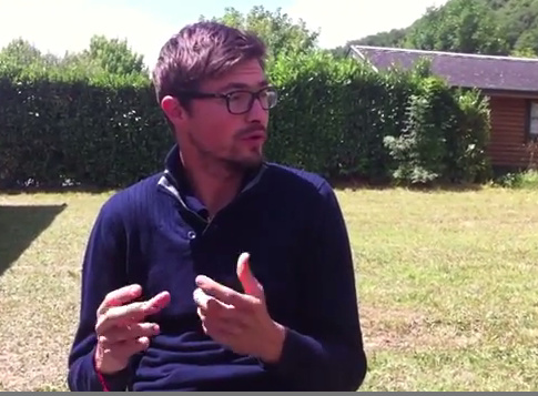 Entretien avec Marc de la Ménardière sur le docu “En quête de sens” Entretien avec Marc de la Ménardière sur le docu “En quête de sens”