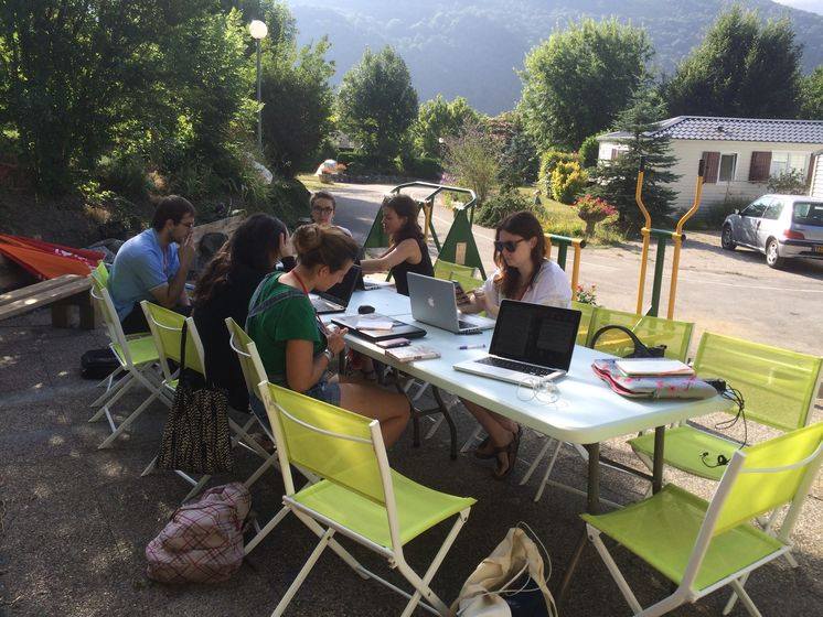 Université d’été : quel bilan pour les jeunes journalistes ? Université d’été : quel bilan pour les jeunes journalistes ?