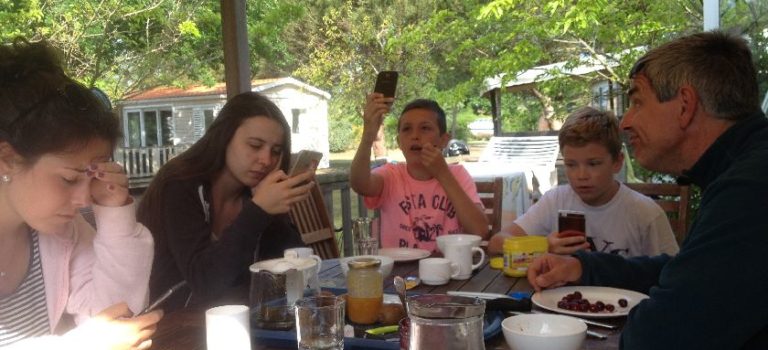 Eh, les pères ! Comment vous faites avec vos ados ?